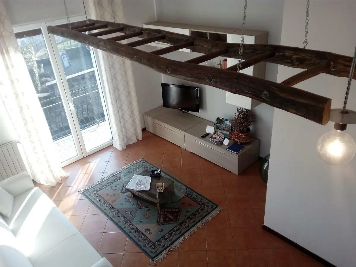 Como Ricky Apartment Cavallasca イタリア