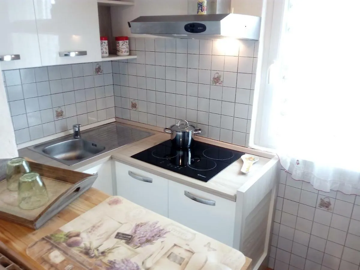 Como Ricky Apartment Cavallasca 0*,  イタリア